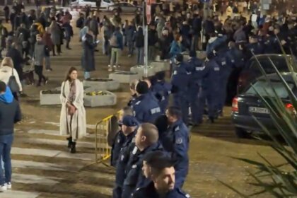 Пеевски заплаши с ежедневна блокада на парламента на фона на бюджетната криза