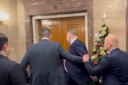Мирчев и Пеевски в схватка в парламента