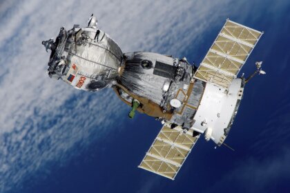 Русия изстреля три ирански сателита от Восточний