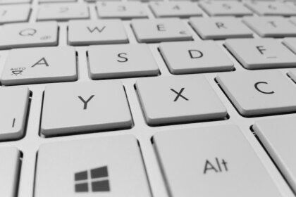 Новият договор с Microsoft за държавната администрация буди опасения за дигиталния суверенитет