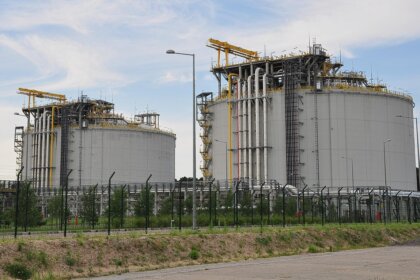 Сръбската петролна рафинерия възобнови работа след санкционна пауза от САЩ