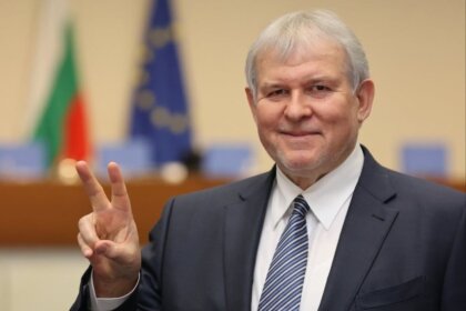 Румен Христов подкрепи Главчев за служебен премиер