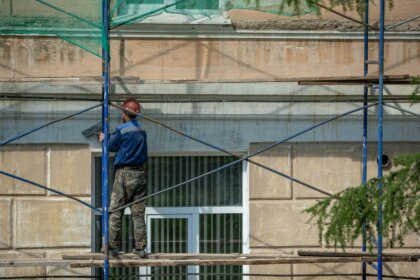 Санирането на 454 блока се отлага за края на 2029 г.