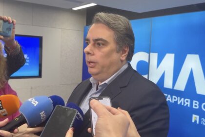 Асен Василев: ДАНС и прокуратурата са проспали случая „Петрохан“