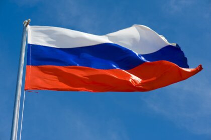 Лавров: Преговорите за Украйна се влачат, действията на Тръмп са надценени