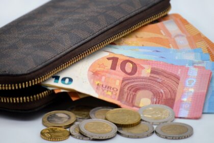 Брезник влиза в Топ 10 по заплати заради пътна фирма, свързвана с Таки