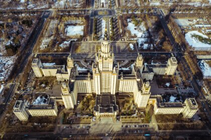 Митът за богатата Русия: Истината за олигархията, която държи народа беден