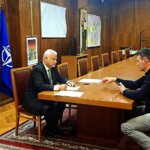 Министър Дечев се срещна с кмета на Бистрица след палеж