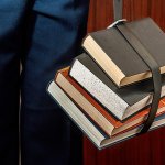 Протест пред Студентския дом в София предизвика разговори за реформи
