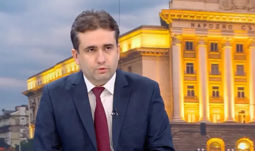 Божидар Божанов: Служебният кабинет може да осигури честни избори
