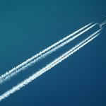 Летищата в Дубай отварят за няколко полета
