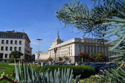 Правната комисия прие извънредно закона за лобизма