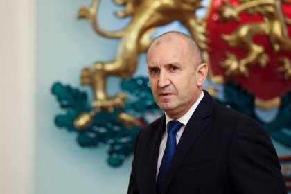 Радев губи 4%: Какво показва новото изследване на Маркет Линкс за политическия кръстопът на България