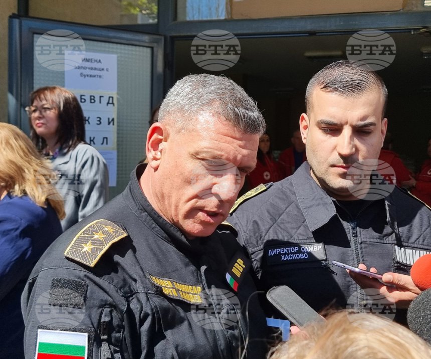 Кметове, уличени в схеми за купуване на гласове: пари се предлагат дори на ученици