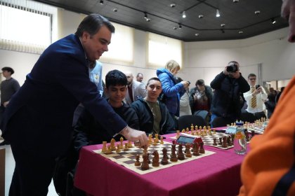 Асен Василев във Враца: Страхува ли се Радев от дебат за доходите, за данъците, за Сарафов и за прокурорката на Джуджетата