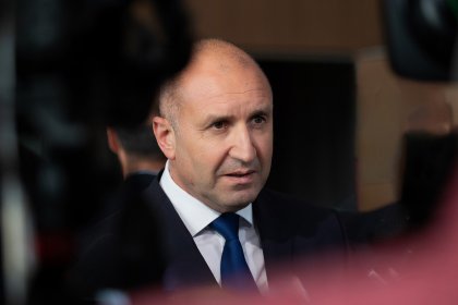 Радев в Златоград: Време е управлението да носи отговорност