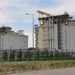 Неизвестни заложиха почти 1 млрд. долара на спад на петрола преди примирието между САЩ и Иран