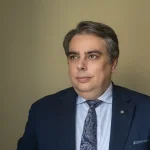 Василев: Готвим антикризисен пакет срещу енергийната криза и връщаме парите на майките и младите семейства