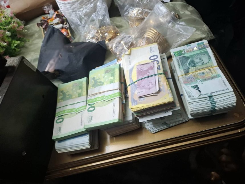 Отново опитаха да източат пари от хазната