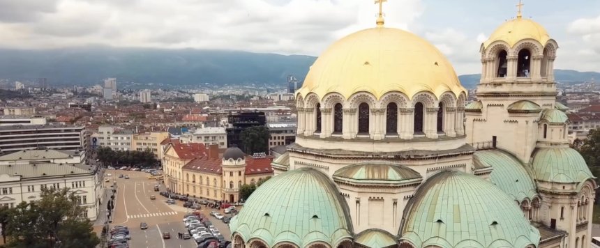 Неочакван емоционален призив преди изборите се появи в интернет