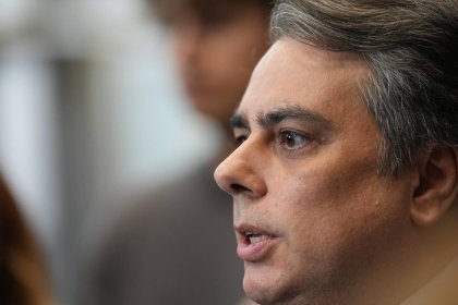 Асен Василев: Радев предлага на българите нова „постна пица“, при това не за всички