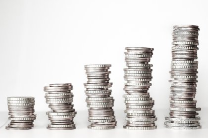 Фискалният съвет прогнозира 4,2% инфлация и 2,5% икономически растеж за 2026 г.