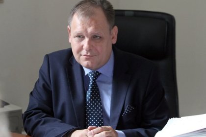 ДБ подаде сигнал срещу Чолаков, поиска разследване на частните полети на Пеевски