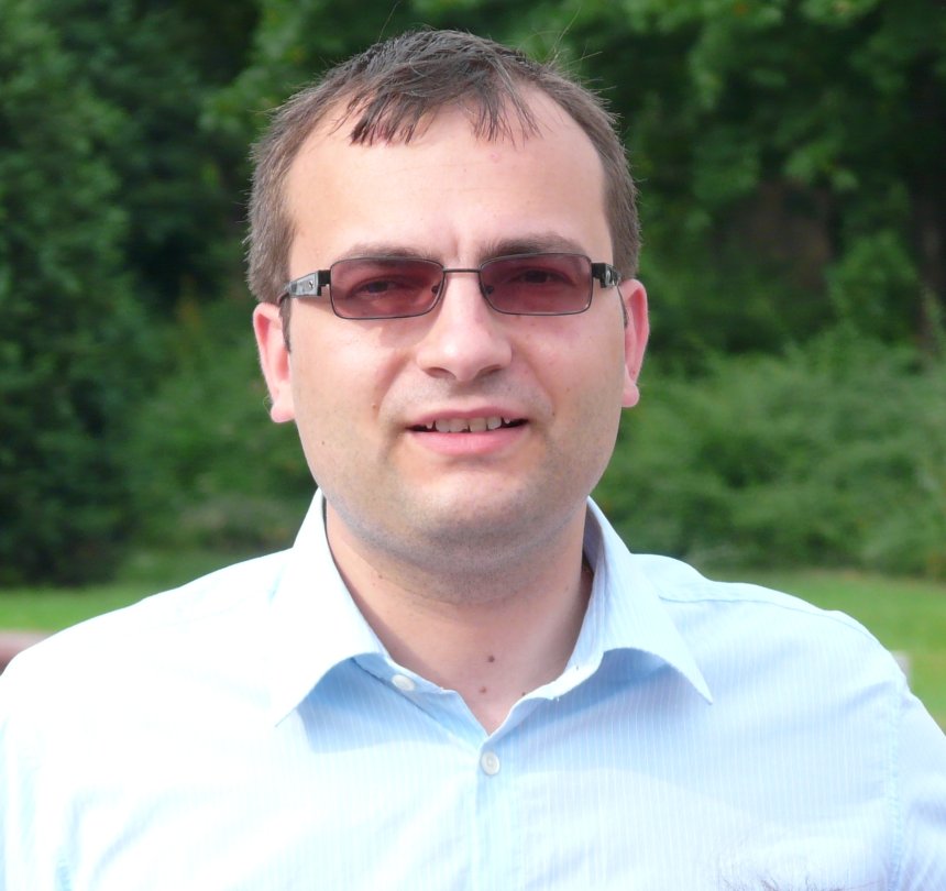 Турбоконкуренцията, а не държавните тавани, сваля цените според Димитров