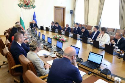 Радев оправдава Бюджет 2026 с предишната власт: „Наследихме огромен дефицит и обществени поръчки с корупционен привкус“