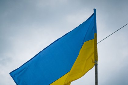 Малко над 3 млрд. за Украйна