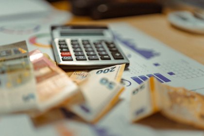Изразходвай това: 'свръхдефцит' и капиталови разходи в Бюджет 2026 г.