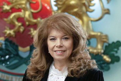 Йотова към посланиците на ЕС: Европа може да си върне лидерството