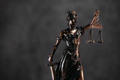 Бивш прокурор ще бъде съден за хулиганство – рядък случай в съдебната практика