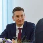 Министърът на иновациите поема координацията на президентските избори