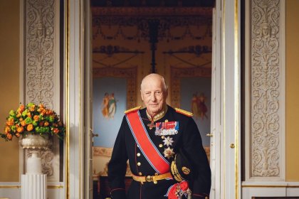 Норвегия се сбогува с крал Харалд V с церемонии в цялата страна
