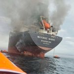 Танкер поразен от снаряд в Ормуз, екипажът е невредим