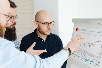 Стартира изборът на инвестиционен подфонд за втория пенсионен стълб: Какво трябва да знаем?