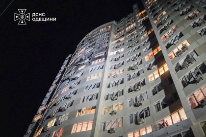 Децата в Украйна: Първи учебен ден под земята и под руски обстрел