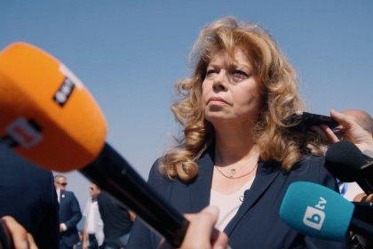 Илияна Йотова: Върховният главнокомандващ на армията трябва да бъде мъж