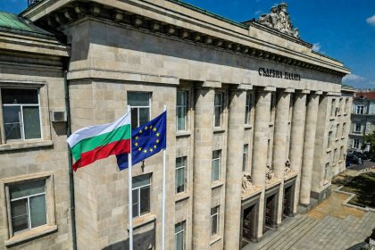 „Да, България“ издига Янкулов, Радуловска и Дечев за ВСС