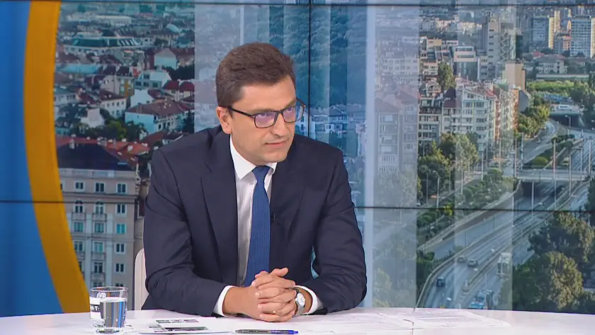 Венко Сабрутев: Илияна Йотова пусна наркодилър да продава смърт на децата ни