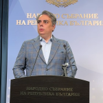 Заради помилвания наркотрафикант: Асен Василев поиска Йотова да напусне изборната надпревара